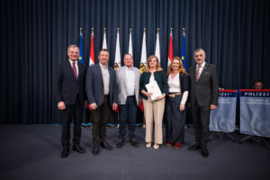 Lehrertitelverleihungen Huber Gabrile Gruppenbild Lehrertitelverleihungen Huber Gabrile Gruppenbild
