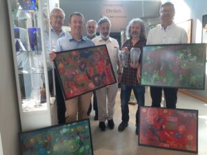 Übergabe der Gemälde an Bgm. Paminger u. Bgm. Pichler